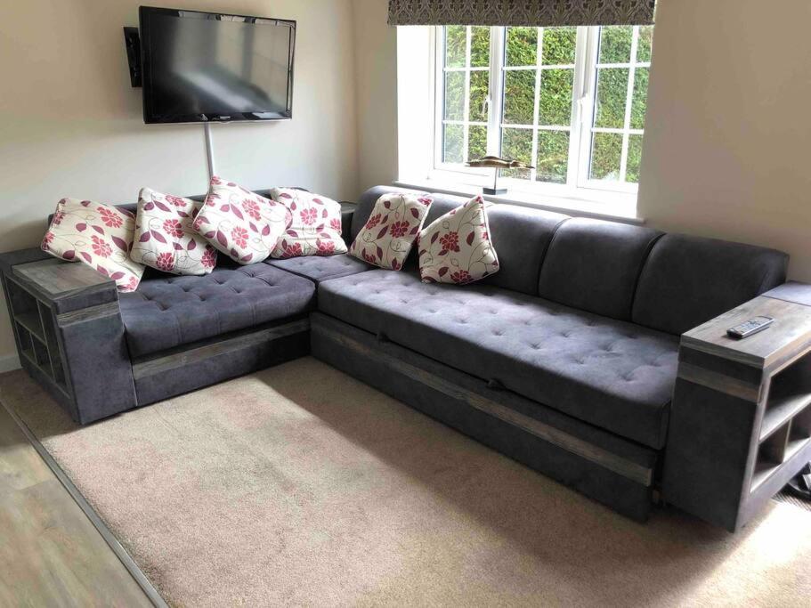 Entire Guest Suite With Gated Property Broad Blunsdon Exteriér fotografie
